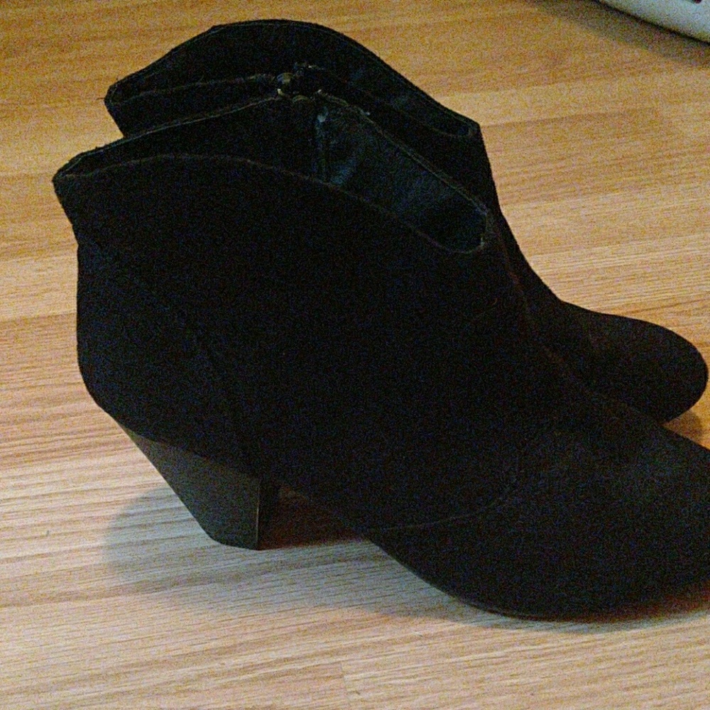Candie's black ankle boots